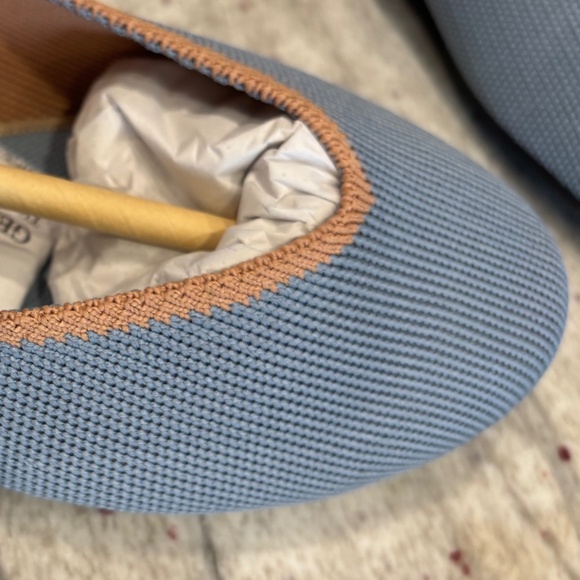 BRAND NEW Mysoft Womens Light Blue Flats with Tan Accent - Size 9.5 - Picture 4 of 8